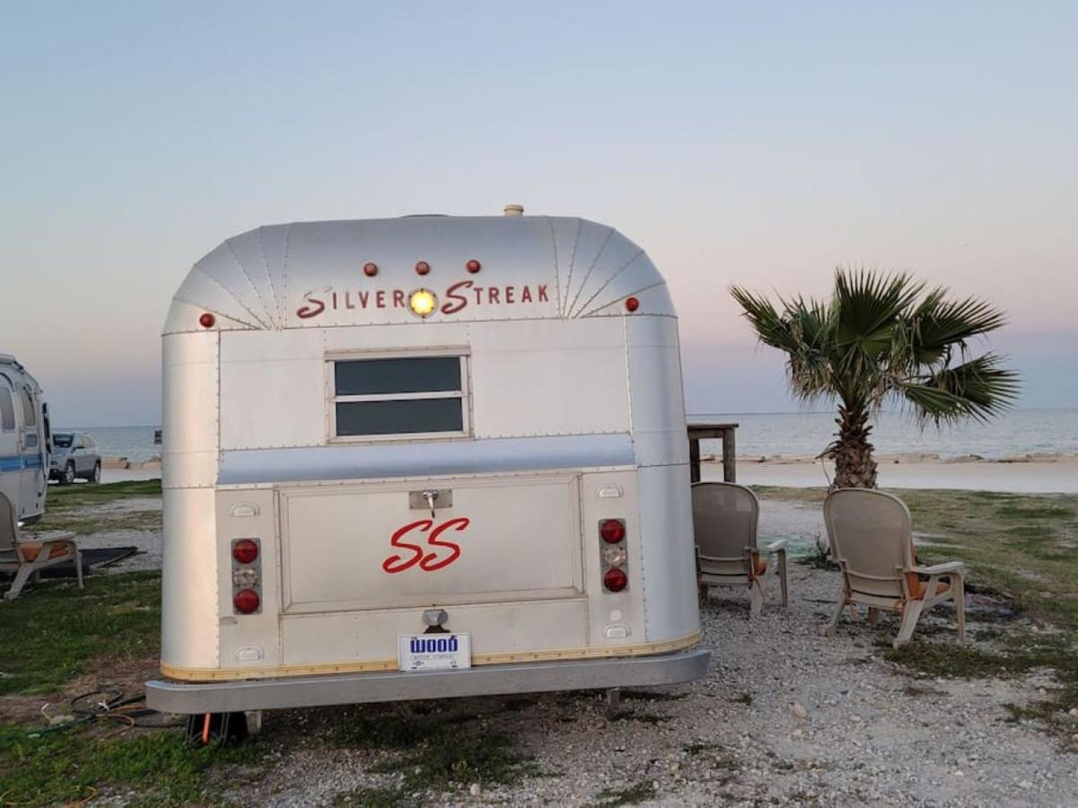 Maggie At The Beach - 1973 Vintage Rv Port Lavaca Esterno foto