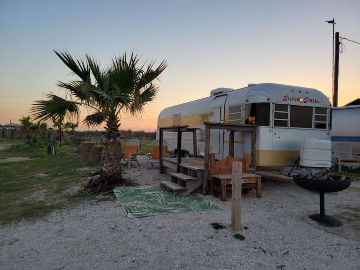 Maggie At The Beach - 1973 Vintage Rv Port Lavaca Esterno foto